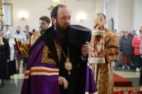 6-В неделю «о расслабленном» Преосвященный епископ Амфилохий совершил Литургию в Андреевском кафедральном соборе Усть-Каменогорска