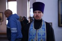 6-В канун праздника Введения во храм Пресвятой Богородицы Епископ Амфилохий совершил всенощное бдение в кафедральном соборном храме Андрея Первозванного