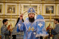 11-В канун праздника Введения во храм Пресвятой Богородицы Епископ Амфилохий совершил всенощное бдение в кафедральном соборном храме Андрея Первозванного