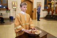 17-В канун праздника Введения во храм Пресвятой Богородицы Епископ Амфилохий совершил всенощное бдение в кафедральном соборном храме Андрея Первозванного