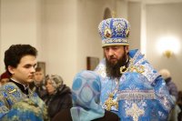 19-В канун праздника Введения во храм Пресвятой Богородицы Епископ Амфилохий совершил всенощное бдение в кафедральном соборном храме Андрея Первозванного