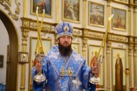 21-В канун праздника Введения во храм Пресвятой Богородицы Епископ Амфилохий совершил всенощное бдение в кафедральном соборном храме Андрея Первозванного