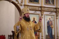 15-В Неделю святых отец и день памяти великомученицы Анастасии Узорешительницы Преосвященный епископ Амфилохий совершил Божественную литургию в Андреевском соборе Усть-Каменогорска