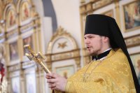 28-В Неделю святых отец и день памяти великомученицы Анастасии Узорешительницы Преосвященный епископ Амфилохий совершил Божественную литургию в Андреевском соборе Усть-Каменогорска