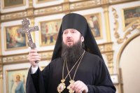 31-В Неделю святых отец и день памяти великомученицы Анастасии Узорешительницы Преосвященный епископ Амфилохий совершил Божественную литургию в Андреевском соборе Усть-Каменогорска