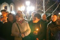 12-Епископ Амфилохий принял участие во встрече всероссийской православной святыни – чудотворной Феодоровской иконы Божией Матери в Алма-Ате