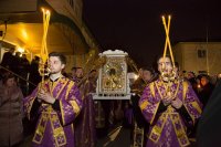 14-Епископ Амфилохий принял участие во встрече всероссийской православной святыни – чудотворной Феодоровской иконы Божией Матери в Алма-Ате