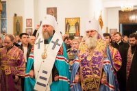 20-Епископ Амфилохий принял участие во встрече всероссийской православной святыни – чудотворной Феодоровской иконы Божией Матери в Алма-Ате