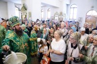 17-Епископ Амфилохий совершил всенощное бдение в канун праздника Входа Господня в Иерусалим