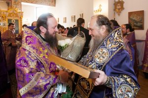 Управляющий Усть-Каменогорской епархией сослужил Предстоятелям  Казахстанского и Среднеазиатского Митрополичьих округов за праздничной Литургией по случаю принесения чудотворной Феодоровской иконы Пресвятой Богородицы