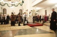 18-Накануне празднования Рождества Христова епископ Амфилохий совершил Всенощное бдение в Андреевском соборе города Усть-Каменогорска