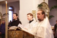 7-В Рождественский сочельник епископ Усть-Каменогорский и Семипалатинский Амфилохий совершил Литургию святителя Василия Великого в главном храме столицы Рудного Алтая