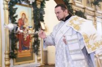 14-В Рождественский сочельник епископ Усть-Каменогорский и Семипалатинский Амфилохий совершил Литургию святителя Василия Великого в главном храме столицы Рудного Алтая
