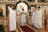 15-В Рождественский сочельник епископ Усть-Каменогорский и Семипалатинский Амфилохий совершил Литургию святителя Василия Великого в главном храме столицы Рудного Алтая