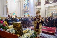 8-День памяти святителя Амфилохия Иконийского в Алма-Ате. Верующие Южной столицы Казахстана поклонились части Ризы Господней и мощам святого князя Александра Невского
