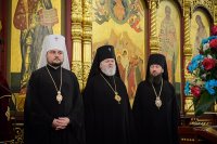 17-День памяти святителя Амфилохия Иконийского в Алма-Ате. Верующие Южной столицы Казахстана поклонились части Ризы Господней и мощам святого князя Александра Невского
