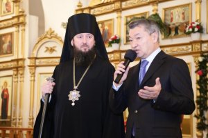 В праздник Рождества Христова Аким Восточно-Казахстанской области посетил Андреевский кафедральный собор Усть-Каменогорска