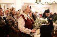14-В праздник Рождества Христова епископ Амфилохий совершил великую вечерню в Андреевском соборе столицы Рудного Алтая