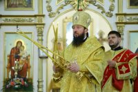14-В день Всех святых Епископ Амфилохий совершил в Андреевском кафедральном соборе Божественную литургию