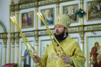 20-В день Всех святых Епископ Амфилохий совершил в Андреевском кафедральном соборе Божественную литургию