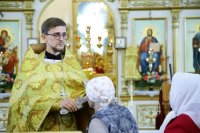 35-В день Всех святых Епископ Амфилохий совершил в Андреевском кафедральном соборе Божественную литургию