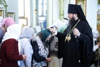 37-В день Всех святых Епископ Амфилохий совершил в Андреевском кафедральном соборе Божественную литургию