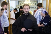 38-В день Всех святых Епископ Амфилохий совершил в Андреевском кафедральном соборе Божественную литургию