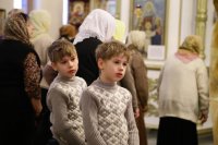 13-В праздник Собора новомучеников и исповедников Церкви Русской епископ Амфилохий совершил Литургию в Андреевском соборе в Усть-Каменогорске