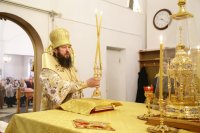 17-В праздник Собора новомучеников и исповедников Церкви Русской епископ Амфилохий совершил Литургию в Андреевском соборе в Усть-Каменогорске