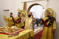 22-В праздник Собора новомучеников и исповедников Церкви Русской епископ Амфилохий совершил Литургию в Андреевском соборе в Усть-Каменогорске