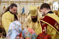 32-В праздник Собора новомучеников и исповедников Церкви Русской епископ Амфилохий совершил Литургию в Андреевском соборе в Усть-Каменогорске