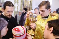 35-В праздник Собора новомучеников и исповедников Церкви Русской епископ Амфилохий совершил Литургию в Андреевском соборе в Усть-Каменогорске