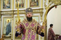 14-В неделю 2-ю Великого поста епископ Амфилохий совершил Литургию в Андреевском соборе Усть-Каменогорска