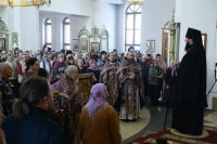 32-В неделю 2-ю Великого поста епископ Амфилохий совершил Литургию в Андреевском соборе Усть-Каменогорска