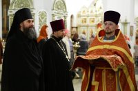 2-В день Победы епископ Амфилохий совершил ночную Литургию и поминовение павших  в Андреевском соборе Усть-Каменогорска