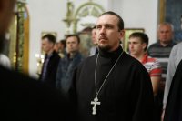 3-В день Победы епископ Амфилохий совершил ночную Литургию и поминовение павших  в Андреевском соборе Усть-Каменогорска