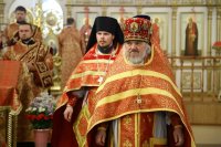8-В день Победы епископ Амфилохий совершил ночную Литургию и поминовение павших  в Андреевском соборе Усть-Каменогорска
