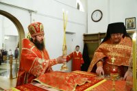 14-В день Победы епископ Амфилохий совершил ночную Литургию и поминовение павших  в Андреевском соборе Усть-Каменогорска