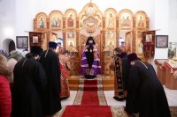 7-Во второй день святок епископ Амфилохий совершил Литургию в Стефаниевском храме села Предгорное