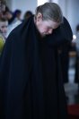 12-Преосвященный епископ Амфилохий совершил утреню Великого пятка с чтением двенадцати Страстных Евангелий