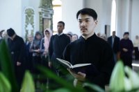 1-Управляющий Усть-Каменогорской епархией совершил утреню Великой субботы с чином погребения