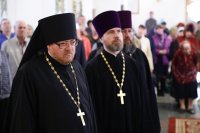 20-В день праздника Светлого Христова Воскресения епископ Амфилохий совершил Пасхальную великую вечерню в Андреевском кафедральном соборе