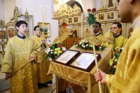 5-В канун праздника святого апостола Андрея Первозванного епископ Амфилохий совершил всенощное бдение в главном храме Рудного Алтая
