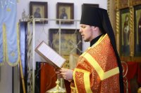 26-Во вторник Светлой седмицы епископ Амфилохий возглавил служение Божественной литургии в Богородице-Рождественском храме Усть-Каменогорска