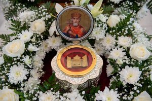 В ходе визита в Павлодарскую епархию Епископ Амфилохий встретил мощи равноапостольного князя Владимира