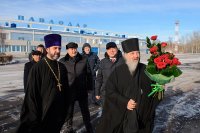 1-В ходе визита в Павлодарскую епархию Епископ Амфилохий встретил мощи равноапостольного князя Владимира