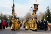 2-В ходе визита в Павлодарскую епархию Епископ Амфилохий встретил мощи равноапостольного князя Владимира