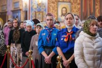 17-Епископ Амфилохий сослужил Главе Православной Церкви Казахстана за Божественной литургией в праздник Сретения Господня