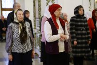 7-В четверг Светлой седмицы Епископ Амфилохий совершил Литургию в Андреевском соборе и удостоил ряд клириков Усть-Каменогорской епархии богослужебных наград