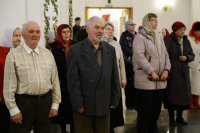 8-В четверг Светлой седмицы Епископ Амфилохий совершил Литургию в Андреевском соборе и удостоил ряд клириков Усть-Каменогорской епархии богослужебных наград